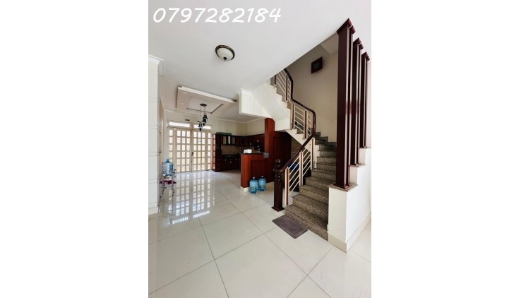 BÁN NHÀ HẺM 8M ,DT 180M2 NGAY VÒNG XOAY PHÚ HỮU, NGUYỄN DUY TRINH ,Q 9